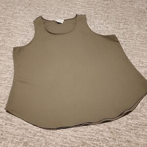 Van Heusen- tank